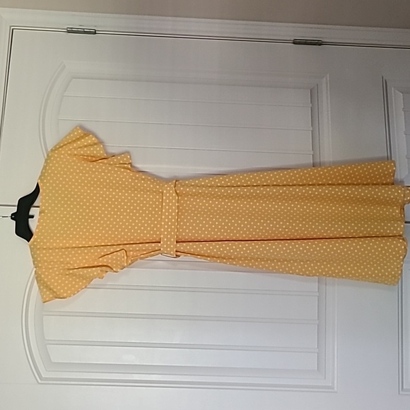 Mitilly large yellow polka-dot summer dress - Picture 6 of 10